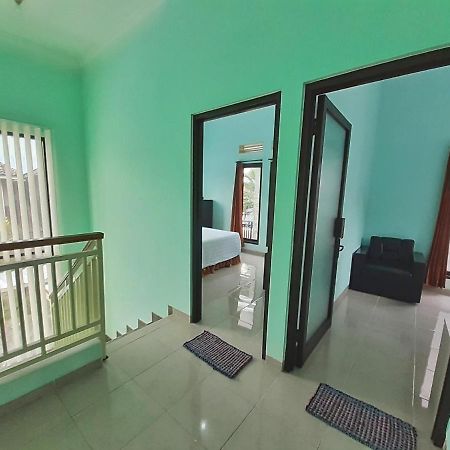 Villa 3 Bedroom Edelweis No. 7 Near Museum Angkut Batu  Exteriér fotografie